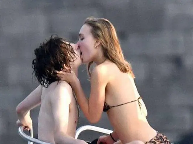Kiss of Timothée Chalamet and Lily-Rose Depp blank meme template