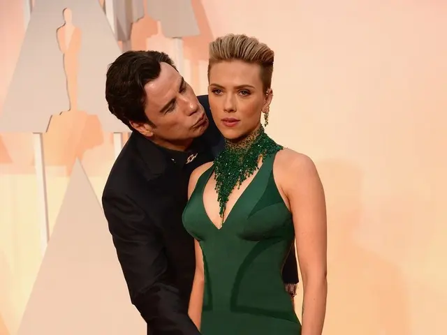 Kissing John Travolta blank meme template
