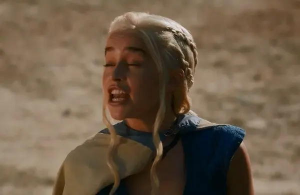Khaleesi mimics blank meme template