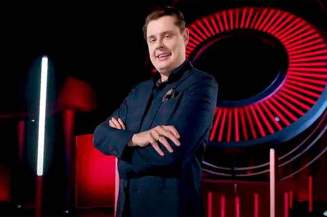 Ponasenkov is spinning blank meme template