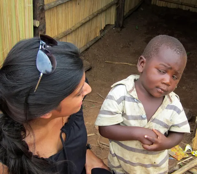 Шаблон мема «Скептически настроенный ребенок из третьего мира» без готовой подписи