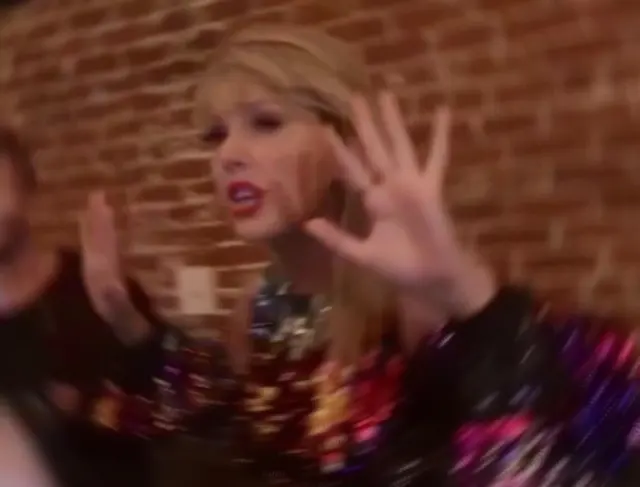 #DrunkTaylor blank meme template